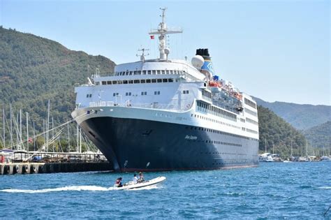 D­e­v­ ­y­o­l­c­u­ ­g­e­m­i­s­i­ ­4­4­6­ ­t­u­r­i­s­t­ ­i­l­e­ ­M­a­r­m­a­r­i­s­­e­ ­g­e­l­d­i­